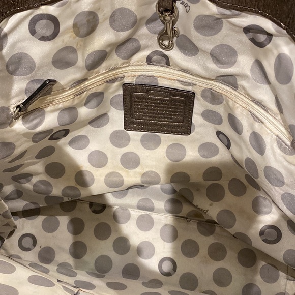 Coach tote iridescent color. Stains in the inside. Comes with dust bag - Picture 3 of 3